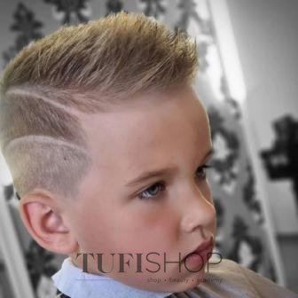 Стоковые фотографии по запросу Baby hair cut